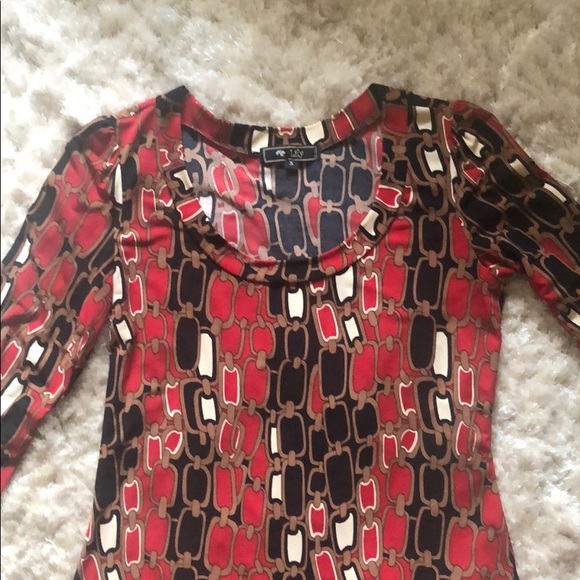 Chain link patterned long-sleeve dress - Picture 2 of 9